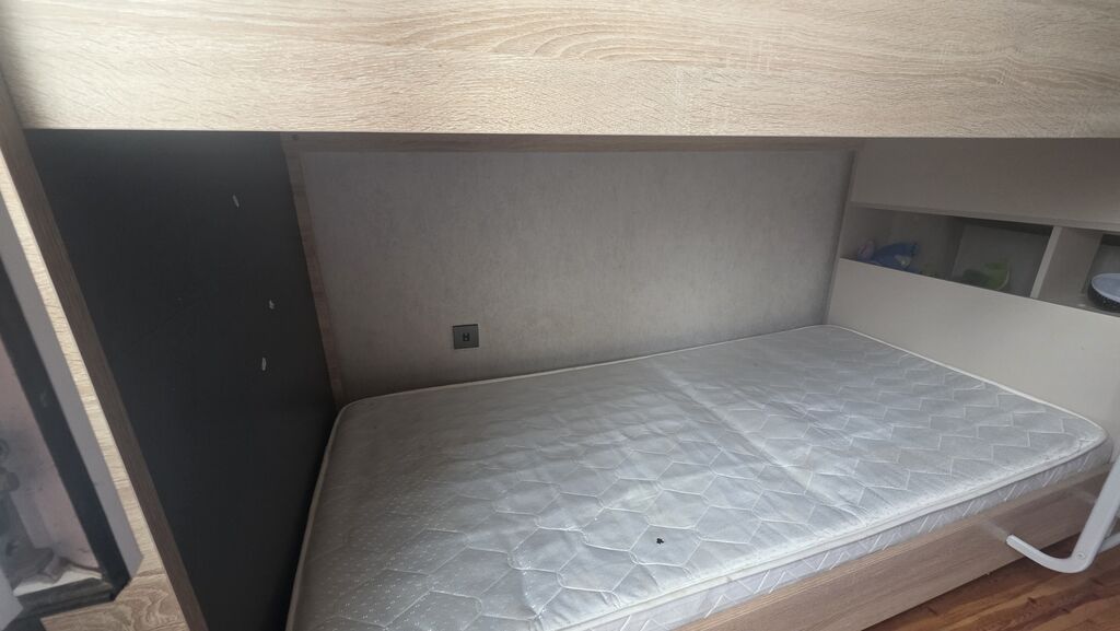 Oğlan və qız üçün, İşlənmiş, Çarpayı, Matras ilə, Siyirməsiz, Laminat — Mebel, Digah (2)