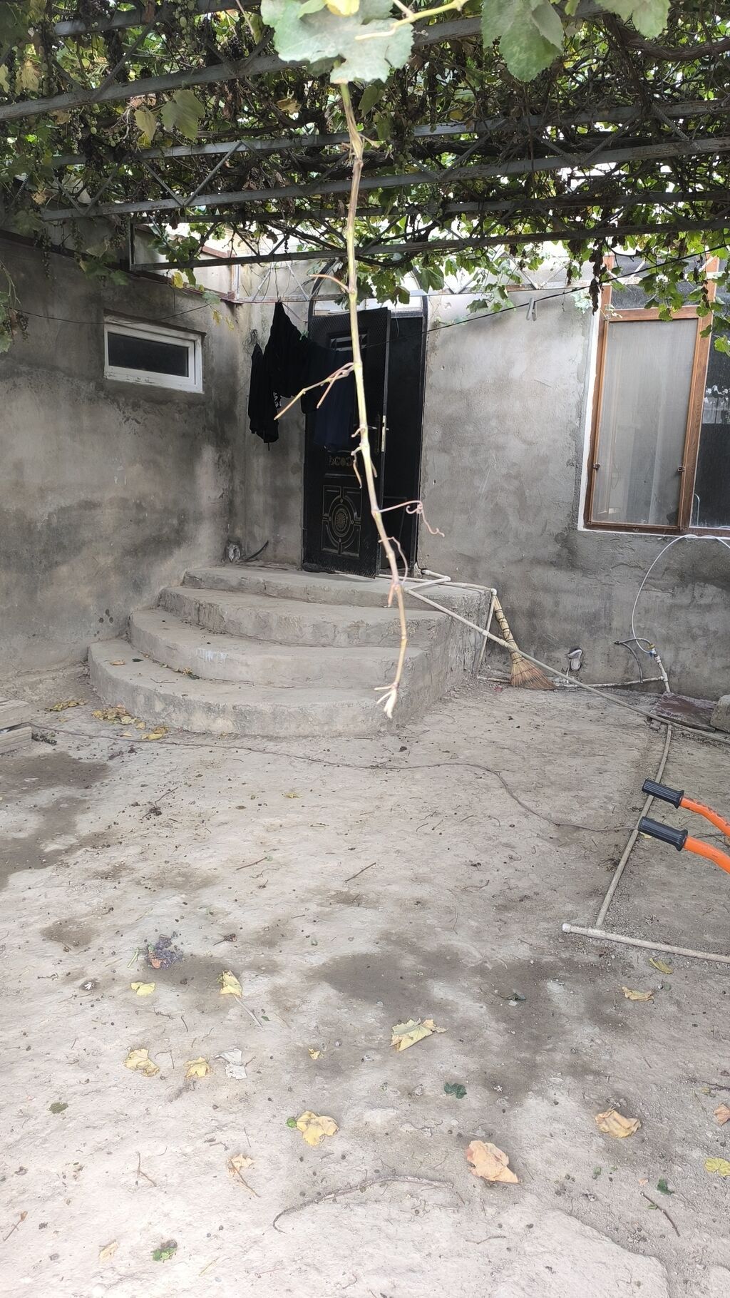 2 mərtəbəli həyət evi - Künc sahədə yerləşən, hündür hasarlı həyət və — Daşınmaz əmlak, Digah (4)