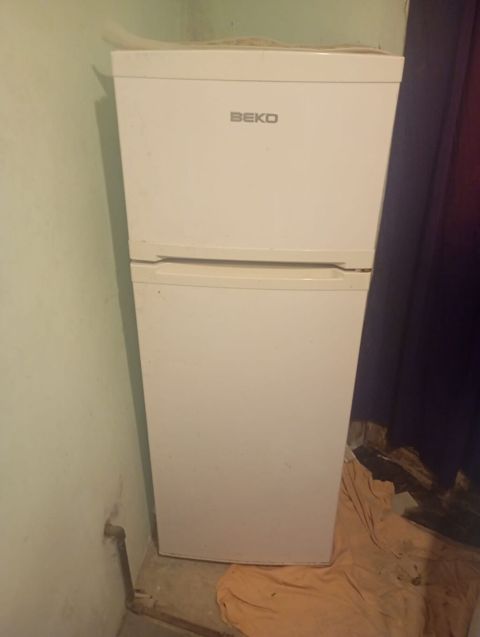 Beko iki kameralı soyuducu - Üst bölmə – dondurucu, alt bölmə – əsas — Bakı