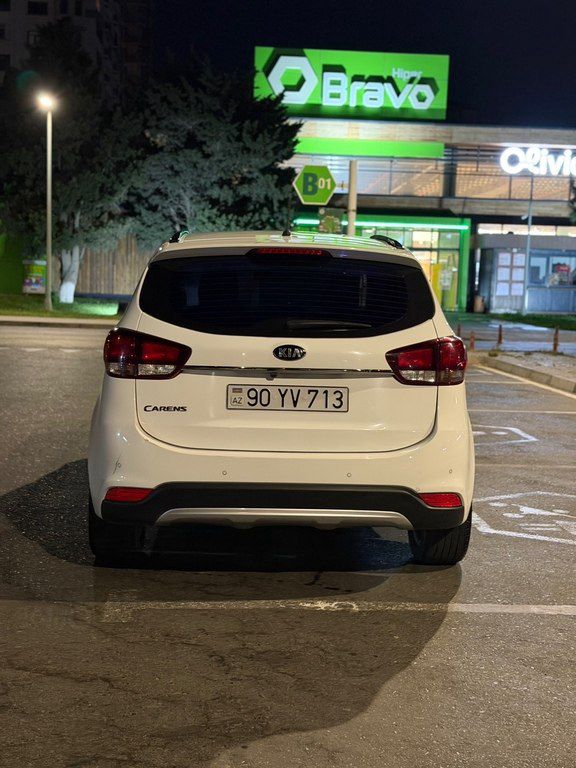Kia Carens, 1.7 L, 2017 il, 285 000 km — Avtomobillər, Bakı (2)
