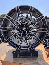 BMW X5 diskləri R22 — Запчасти и аксессуары