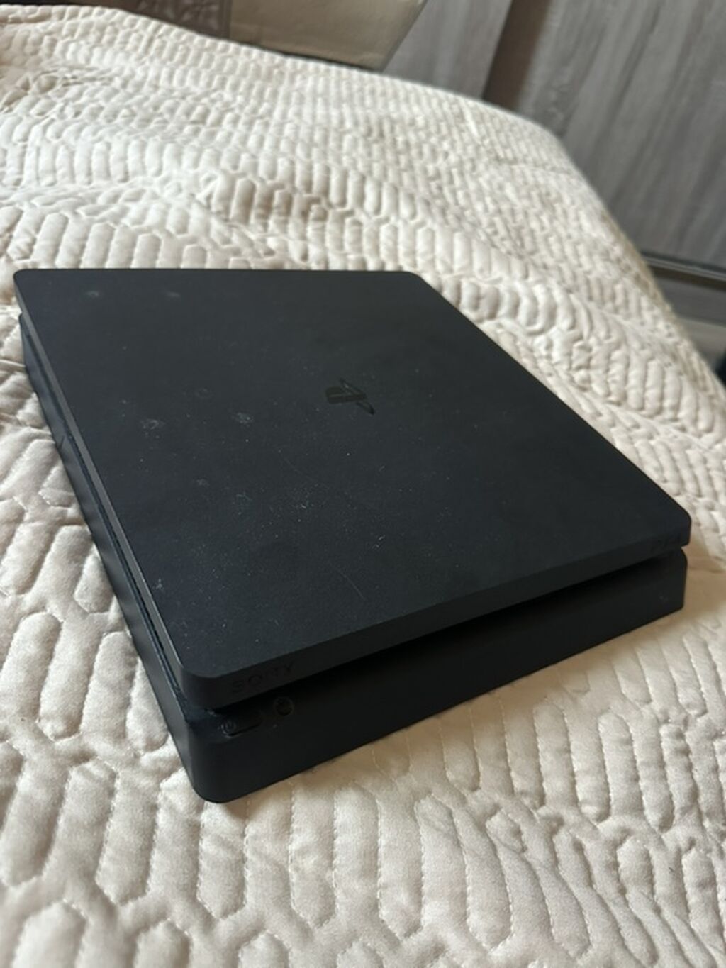 Sony PlayStation 4 Slim -2 Pult İçinde 1İllik deluxe paket var diskler — Elektronika, Bakı