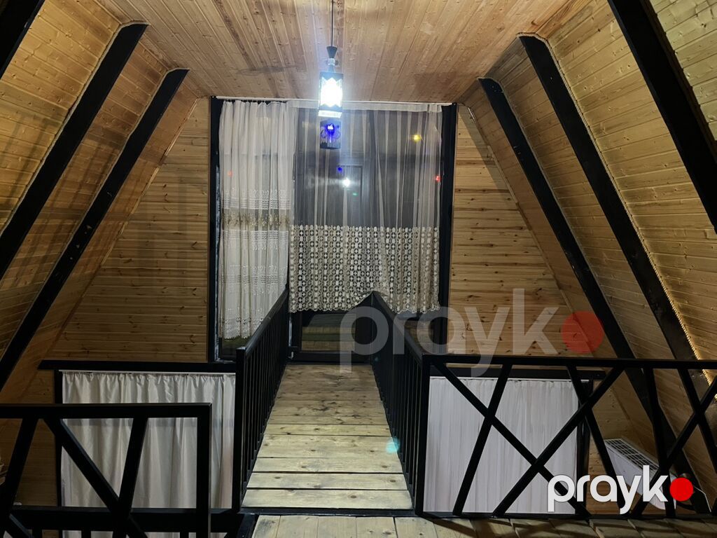 A‑Frame tipli iki mərtəbəli taxta kottec - Memarlıq: A-şəkilli dam — Daşınmaz əmlak, Quba (7)
