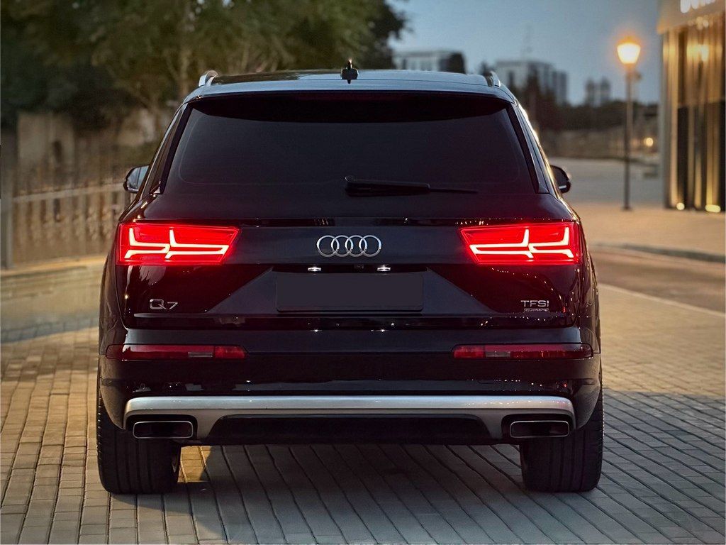 Audi Q7, 2.0 L, 2018 il, 161 000 km — Avtomobillər, Bakı (8)