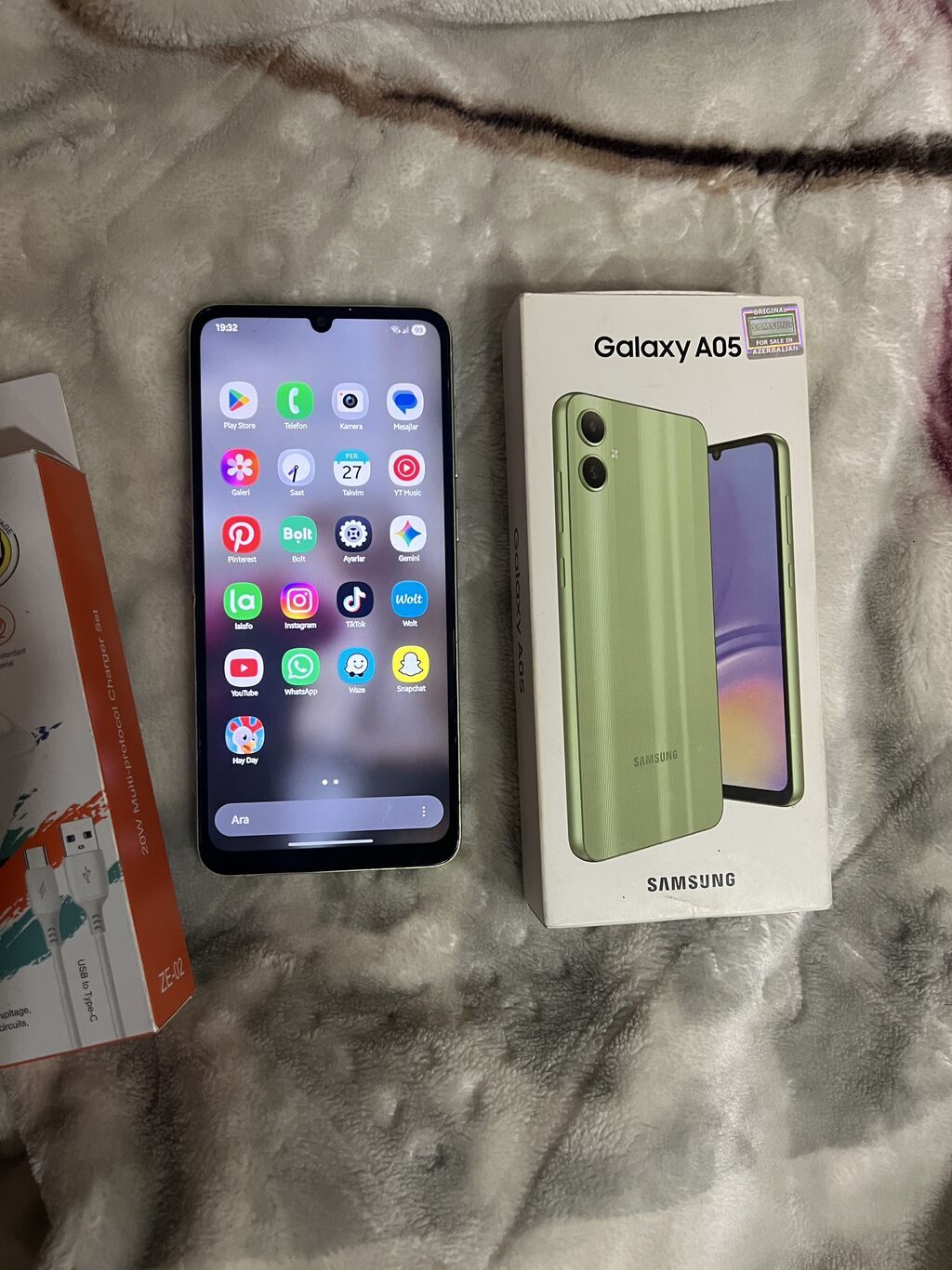 Samsung Galaxy A05, 64 GB, rəng - Yaşıl, Sensor, Face ID — Samsung, Bakı (2)
