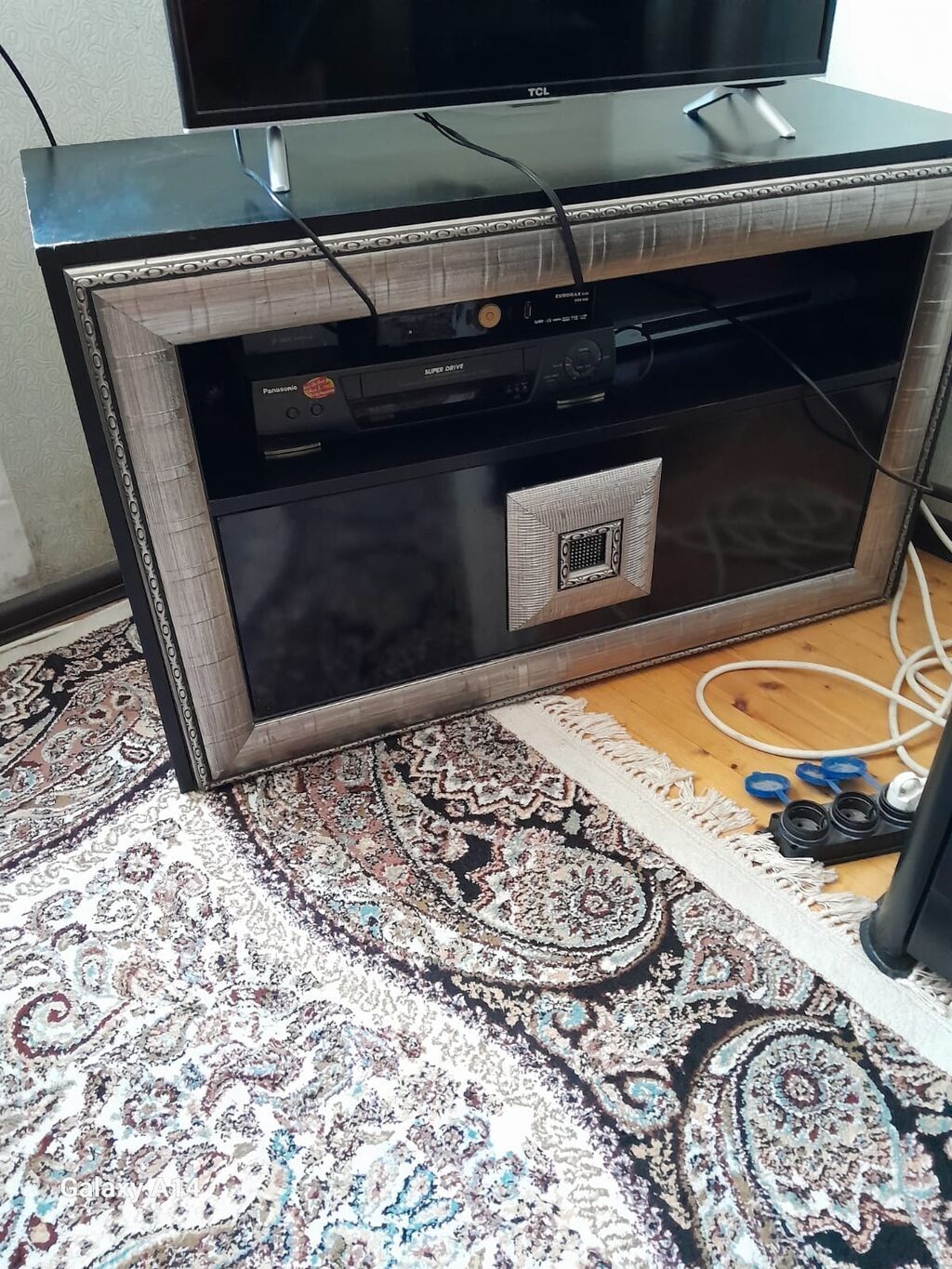 Qonaq otağı üçün dəst – vitrin şkaflar, TV tumbası, konsol-şkaf və — Mebel, Bakı (2)