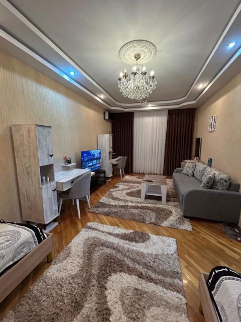 3-otaqlı yeni tikili, 9-cu mkr., 85 m² — Bakı