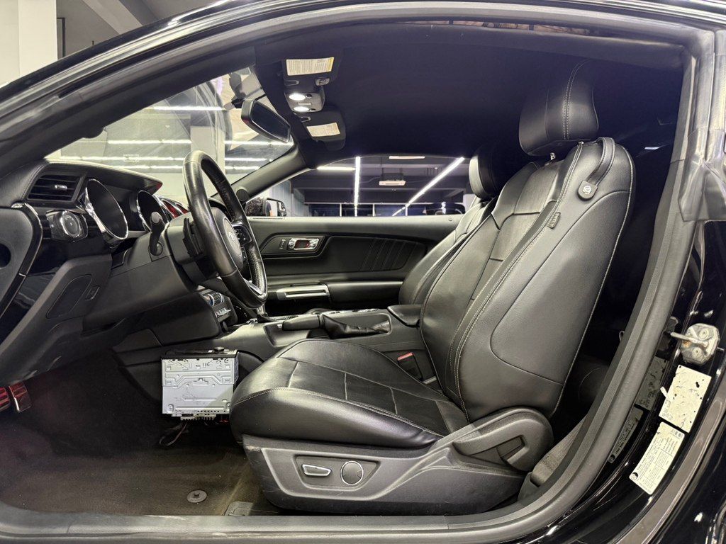 Ford Mustang, 2.3 L, 2015 il, 160 000 km — Avtomobillər, Bakı (9)