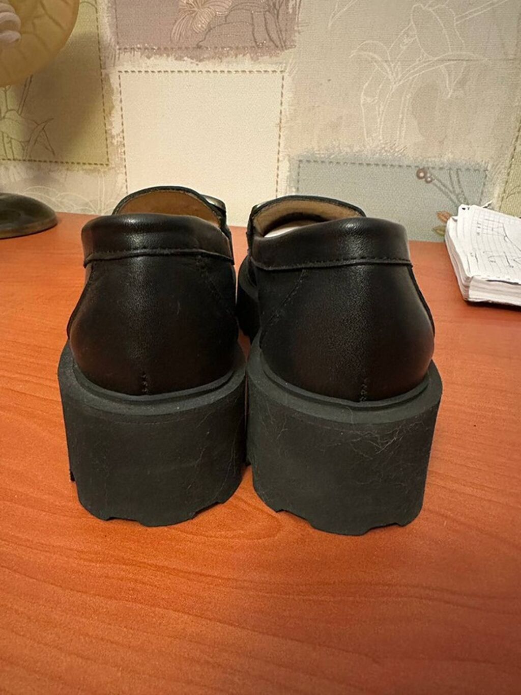 Qadın üçün loafer ayaqqabısı - Rəng: qara - Material: yumşaq dəri — Şəxsi əşyalar, Bakı (3)