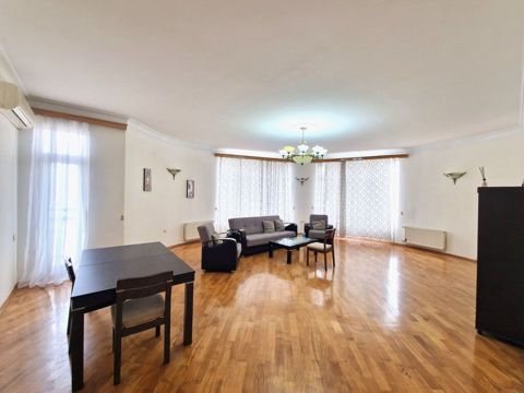 Nəsimi rayonu, "Zabitlər parkı" yaxınlığında, "Sirk"ə yaxın yeni — Bakı