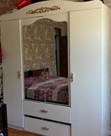 Dolab 120 azn 3 ayn dolabdı 550 aznə alnıb köçlə bağlı satlır — Furniture
