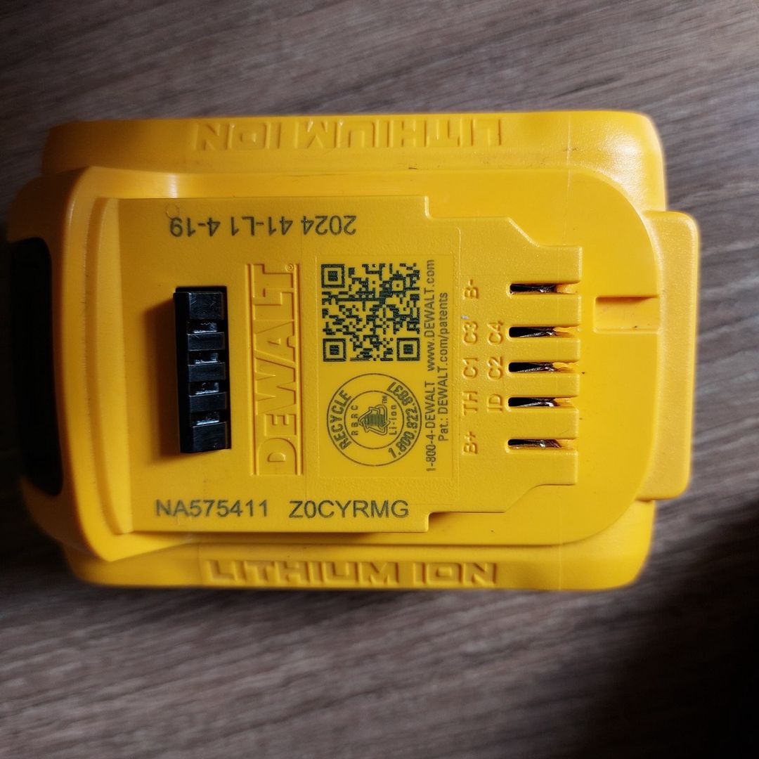 Mişar Dewalt DCS571 — Təmir və inşaat, Bakı (2)