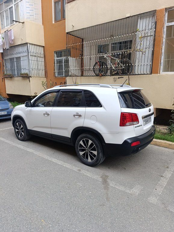 Kia Sorento, 2.0 L, 2010 il, 200 000 km — Avtomobillər, Bakı (9)