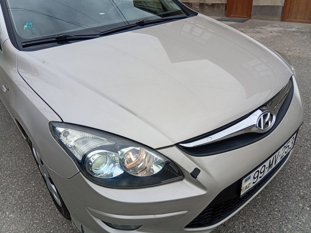 Hyundai i30, 1.4 L, 2011 il, 370 000 km — Avtomobillər, Qusar (3)