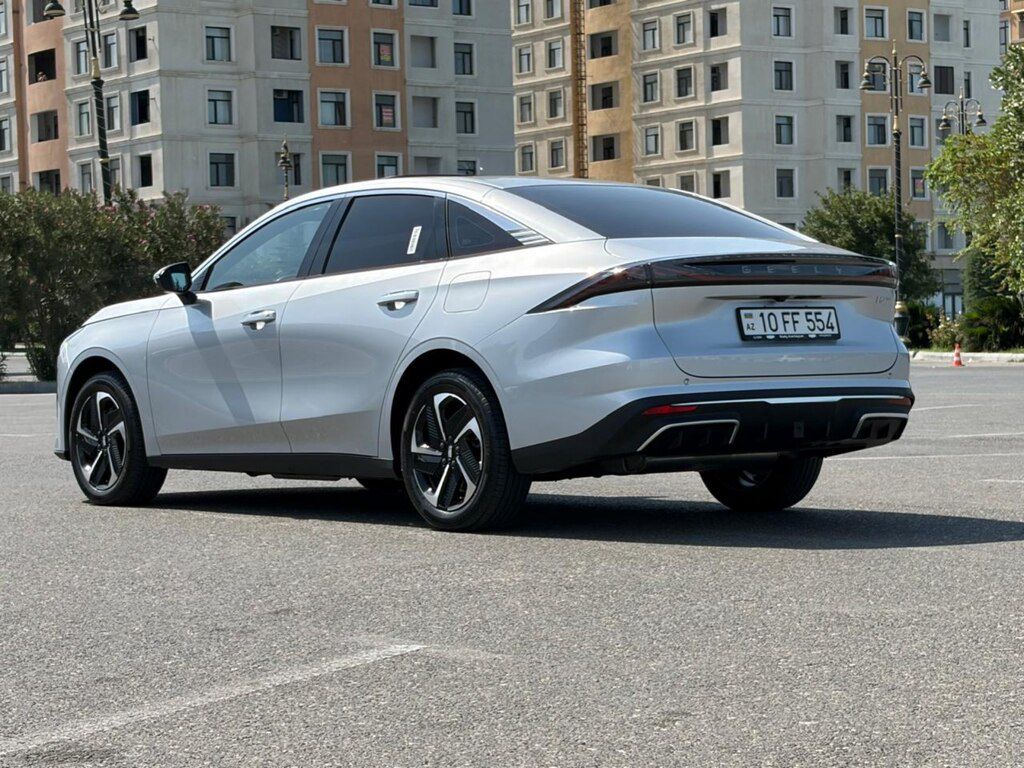 Geely Galaxy L6, 1.5 L, 8.5 kWh, 2025 il, 31 000 km — Avtomobillər, Xırdalan (11)