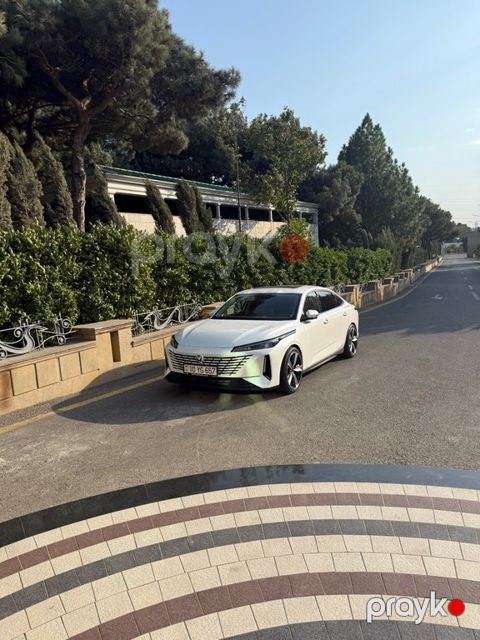 Changan Eado, 1.5 L, 18.4 kWh, 2025 il, 10 000 km