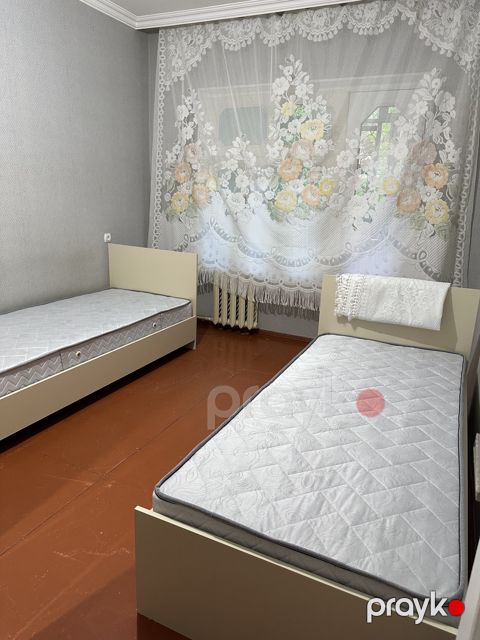 5-otaqlı mənzil kirayə verilir, Azadlıq m., 112 m²