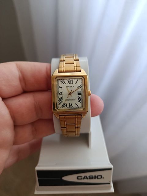 Qol saatı Casio — Bakı