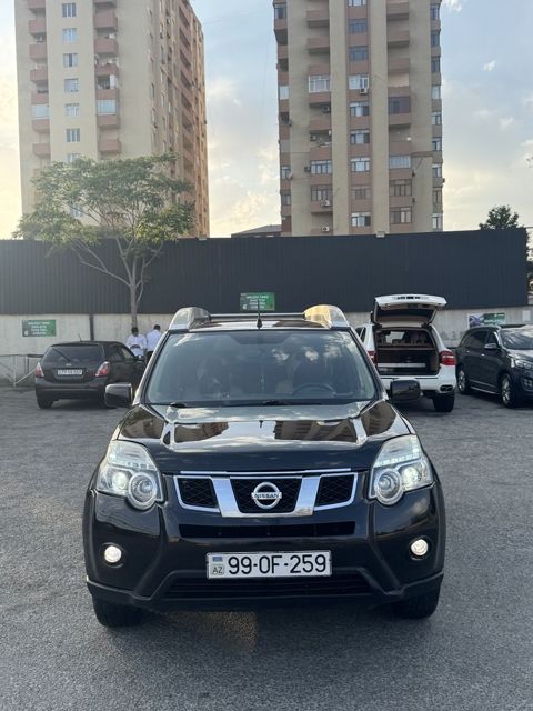 Nissan X-Trail, 2.5 L, 2013 il, 220 000 km — Bakı