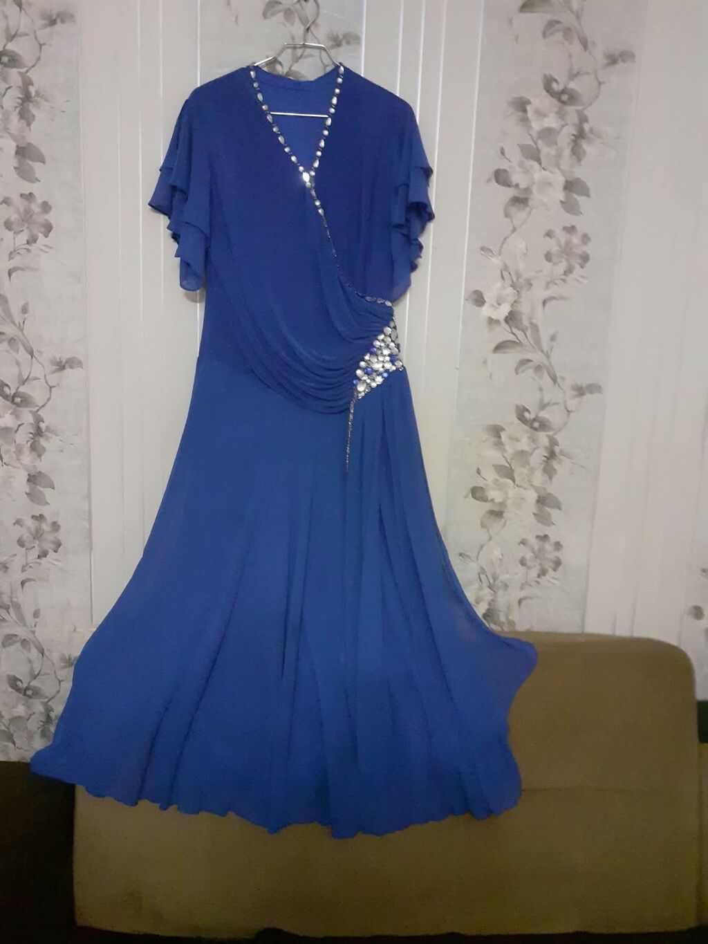 Şık mavi ziyafət geyimi - Rəng: dərin kobalt-mavi - Model: V-yaxa — Şəxsi əşyalar, Bakı