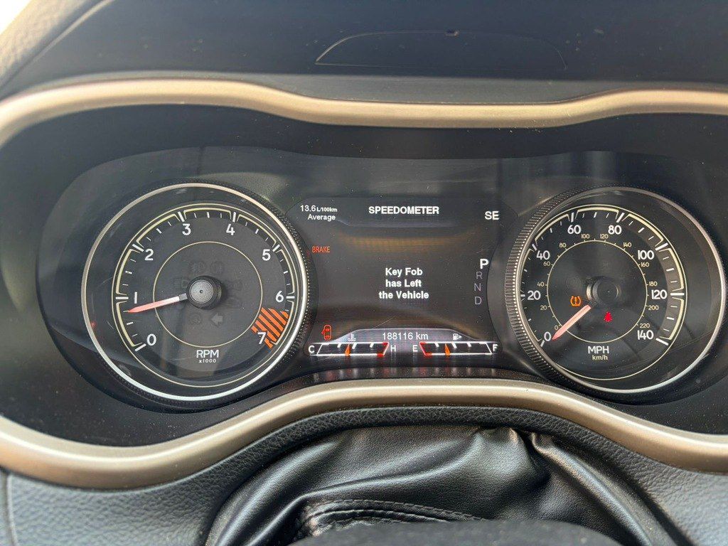 Jeep Cherokee, 2.4 L, 2016 il, 188 000 km — Avtomobillər, Bakı (11)