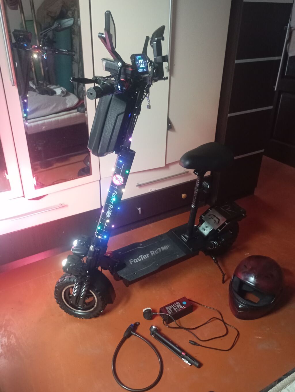 Elektrik skuter – FaSTer RS7 (oturacaqlı) Xüsusiyyətlər: - Güclü — Mallar, Digah (8)