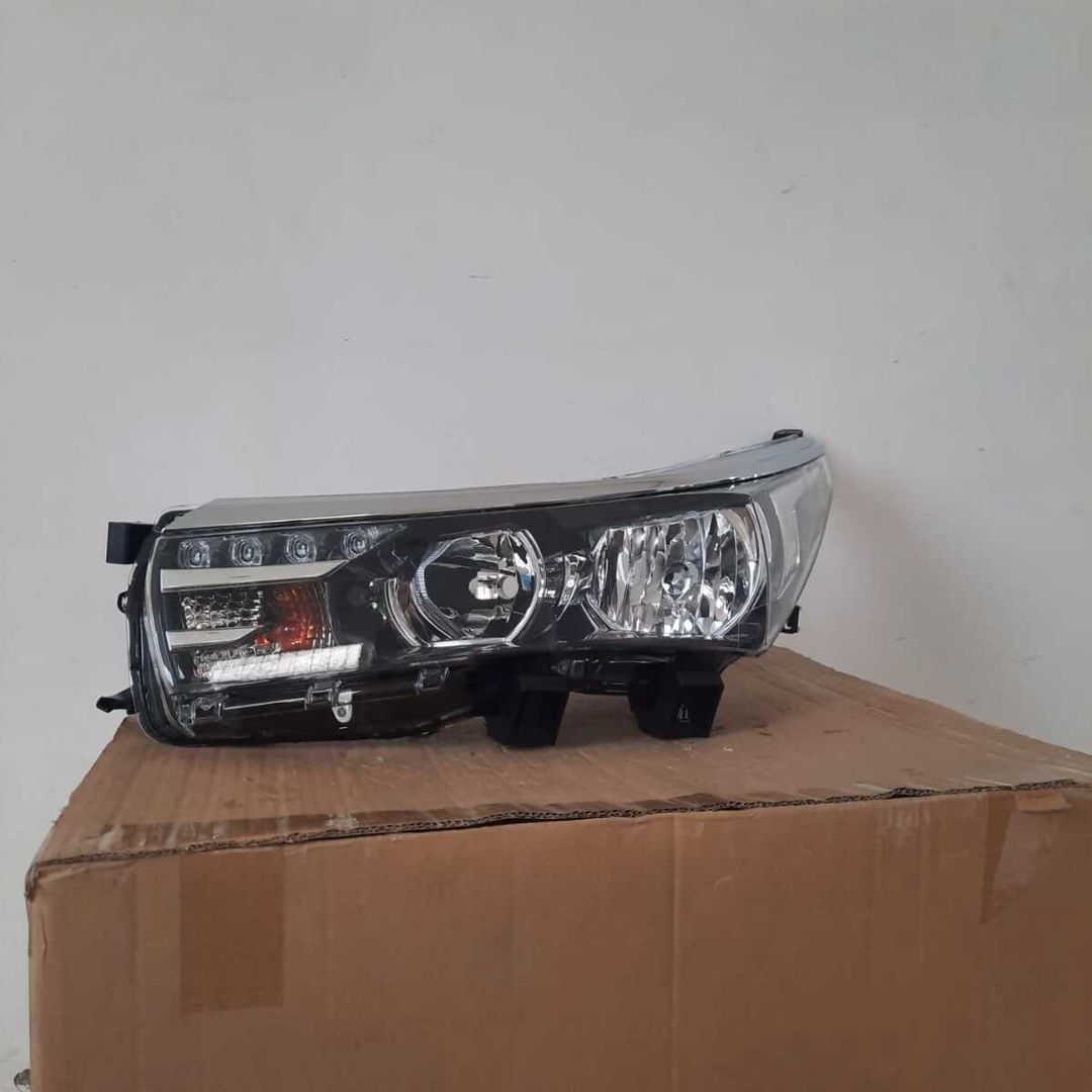 "Toyota Corolla 2013-2017" ön farası — Ehtiyat hissələri və aksesuarlar, Bakı (3)