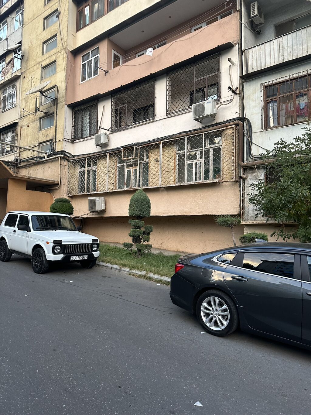 Qızlar və tələbə xanımlar üçün universitetlər 18 saylı peşə liseyi — Daşınmaz əmlak, Bakı (4)