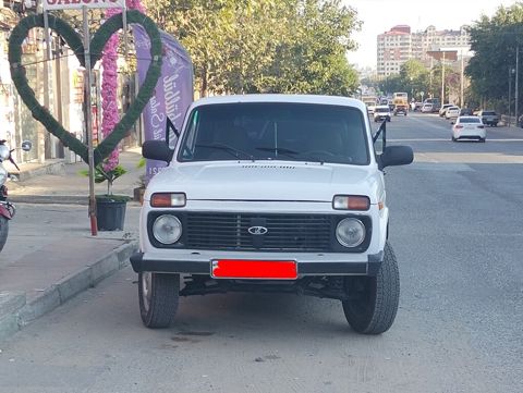 LADA (VAZ) Niva, 1.7 L, 1988 il, 260 000 km — Bakı