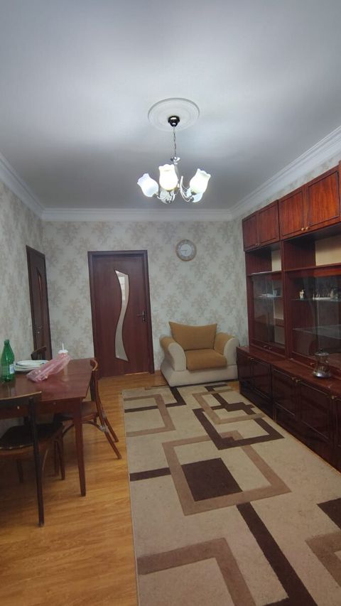 2-otaqlı mənzil, Hüseynbala küç., 55 m² — Bakı