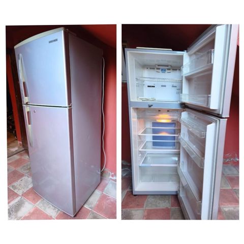 Endirimm. Soyuducu Hitachi satılır 320 azn.Ustada — Bakı