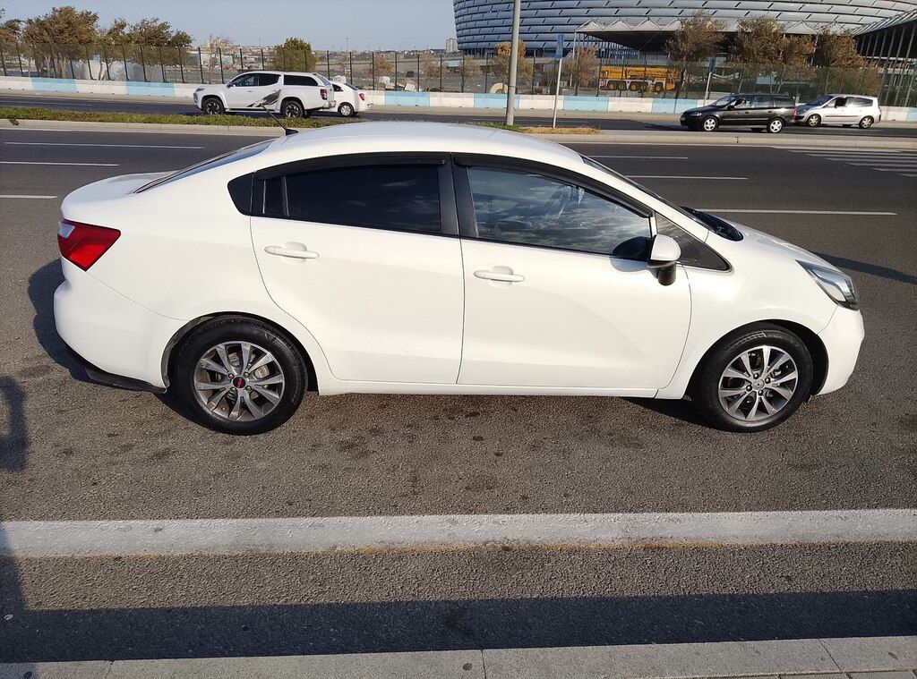 Kia Rio, 1.4 L, 2012 il, 320 000 km — Avtomobillər, Bakı (2)