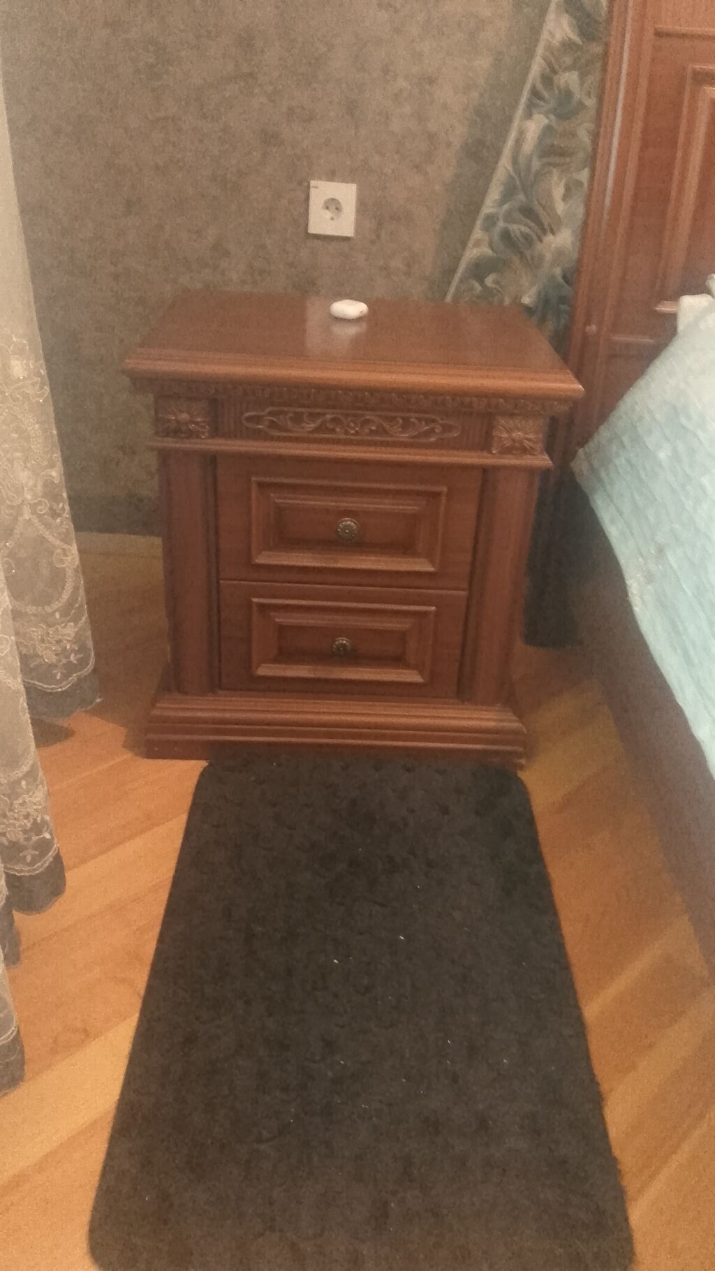 Yataq otağı mebel dəsti satılır. Dəstə klassik üslubda hazırlanmış — Mebel, Bakı (4)