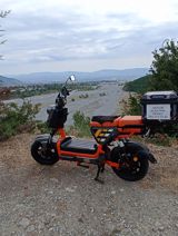 Elektrikli moped satılır. Şəkillərdə görünən model parlaq — Volk Volk