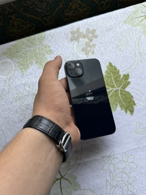 IPhone 13, Qara — Masazır