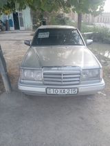 Mercedes E 200, 2.0 L, 1993 il, 348 000 km — Автомобили