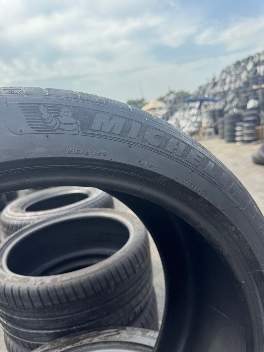Mercedes-Benz GLS şinləri 325/35 R22, 285/40 R22 — Ehtiyat hissələri və aksesuarlar, Bakı (8)