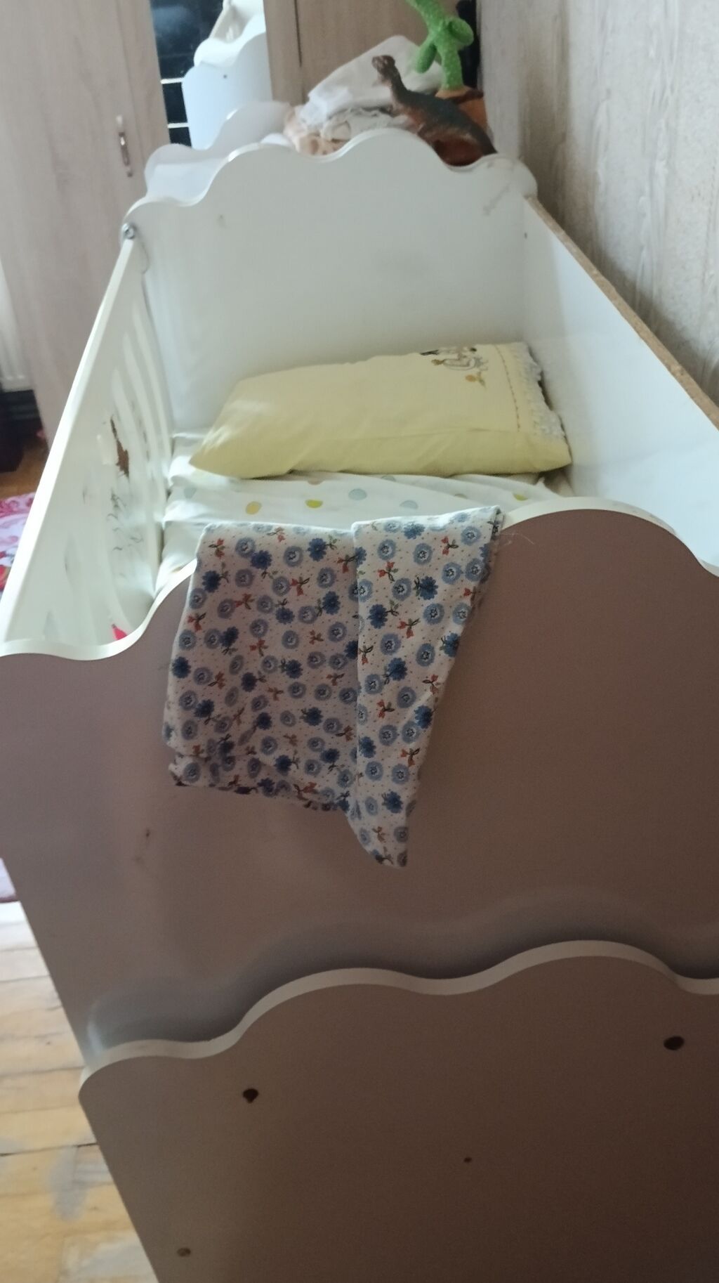 Oğlan və qız üçün, İşlənmiş, Dördbucaq, Beşik, Dəstsiz, Matras ilə, Yellənmə mexanizmsiz — Mebel, Sumqayıt (3)