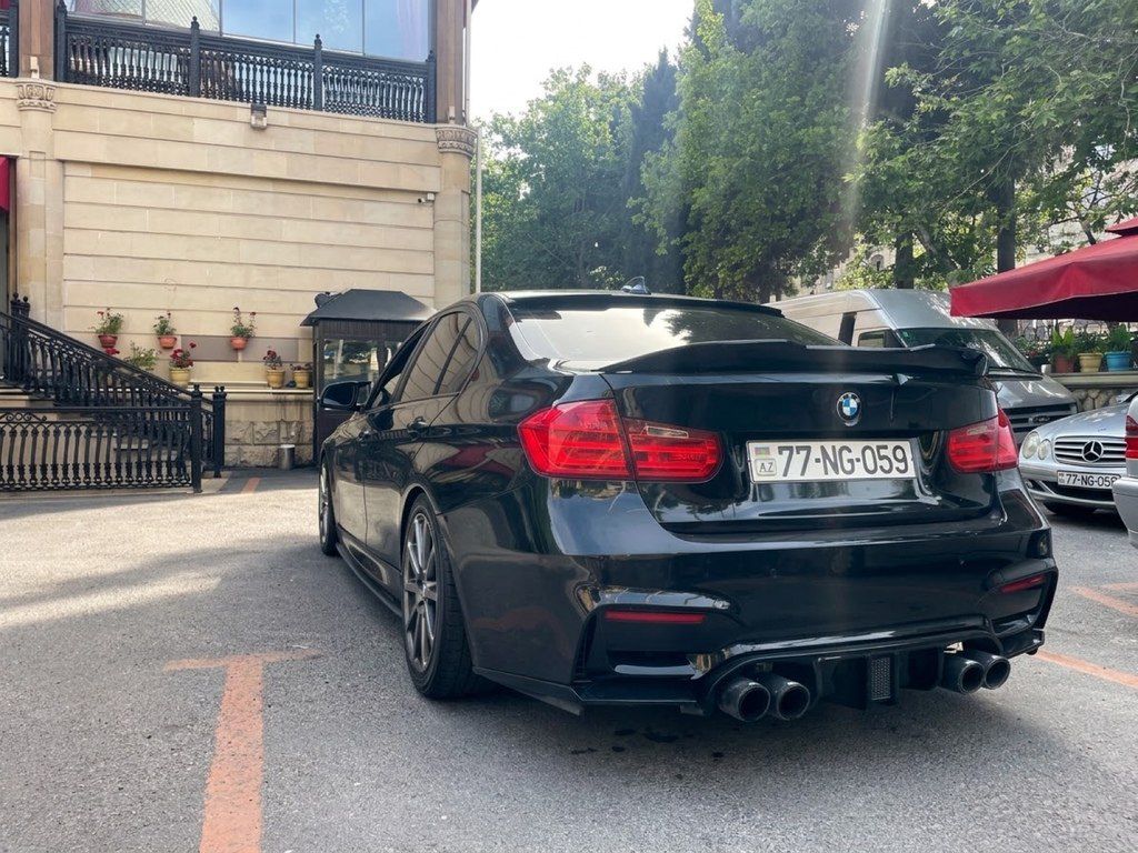 BMW 320, 2.0 L, 2013 il, 291 000 km — Avtomobillər, Bakı (8)