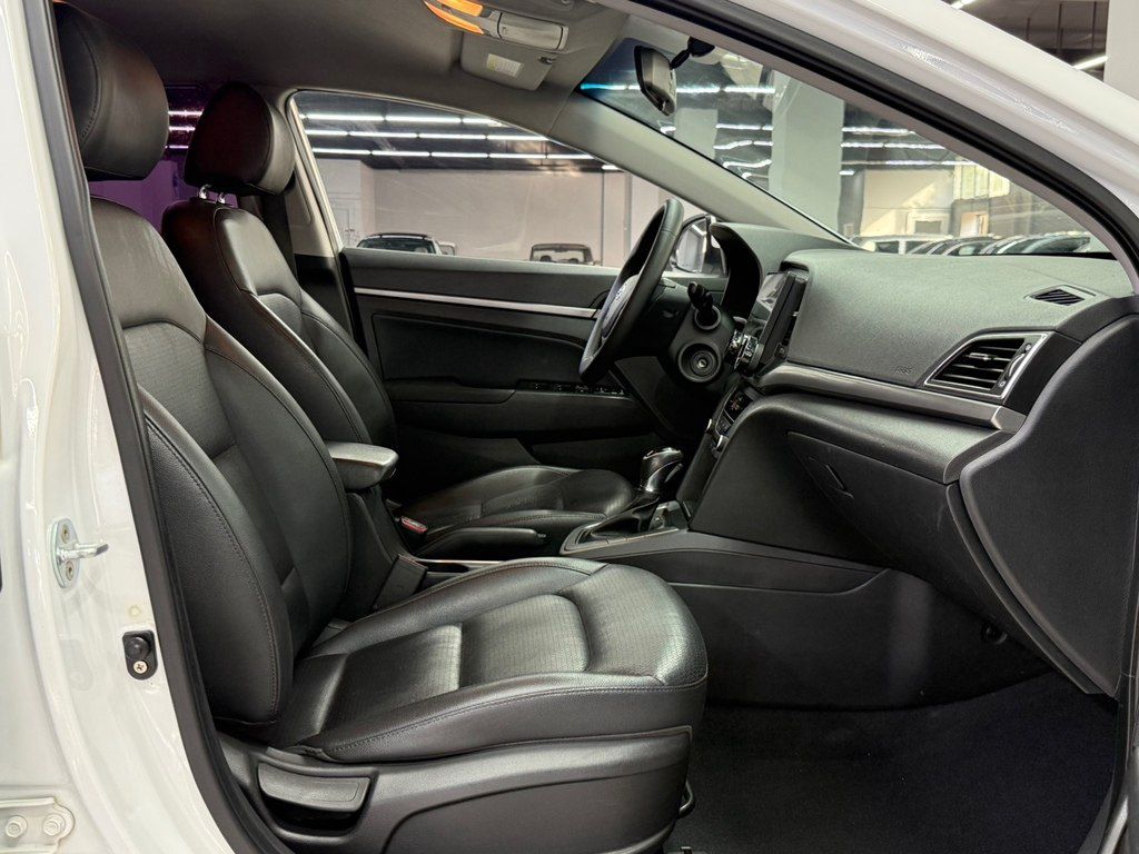 Hyundai Avante, 1.6 L, 2016 il, 210 000 km — Avtomobillər, Bakı (12)