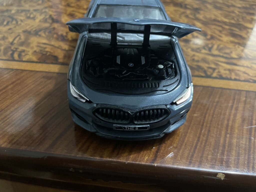 BMW 8 Series M840i kupesi – metal kolleksiya modeli - Miqyas: təxmini — Mallar, Digah (6)