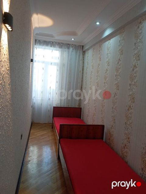3-otaqlı yeni tikili kirayə verilir, E. Akademiyası m., 80 m²