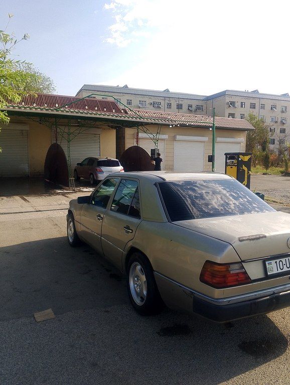 Mercedes E 200, 2.0 L, 1993 il, 360 000 km — Avtomobillər, Şirvan (5)