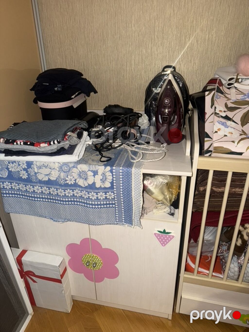 Uşaq beşiyi və yanında sandıqlı komod dəsti - Beşik: Aşağı hissəsində — Mebel, Bakı (2)