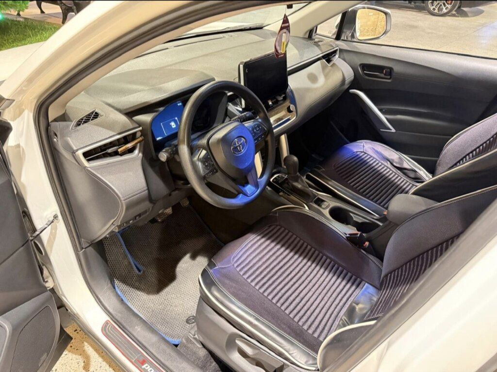 Toyota Corolla Cross, 2.0 L, 1.31 kWh, 2024 il, 38 500 km — Avtomobillər, Bakı (7)
