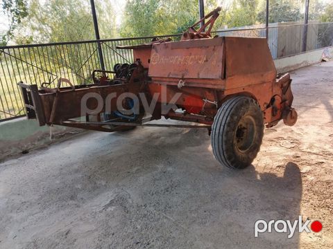 Ot presləyən pres-podborşnik (saman/yonca üçün kvadrat balya presi)