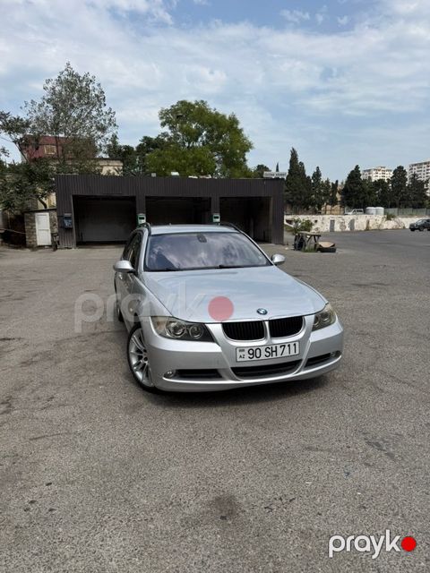 BMW 320, 2.0 L, 2008 il, 200 000 km