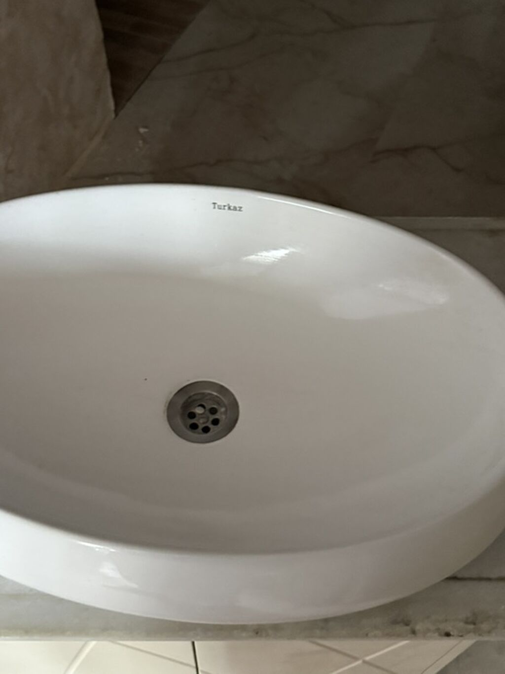 Turkaz markalı üstdənquraşdırma əl-üz yuma qabı və hamam dolabı dolaq — Mallar, Bakı (2)