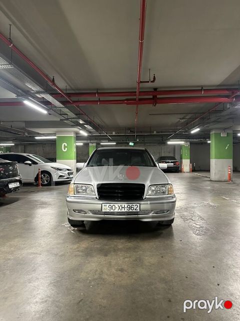 Mercedes C 200, 2.0 L, 1997 il, 522 915 km — Bakı