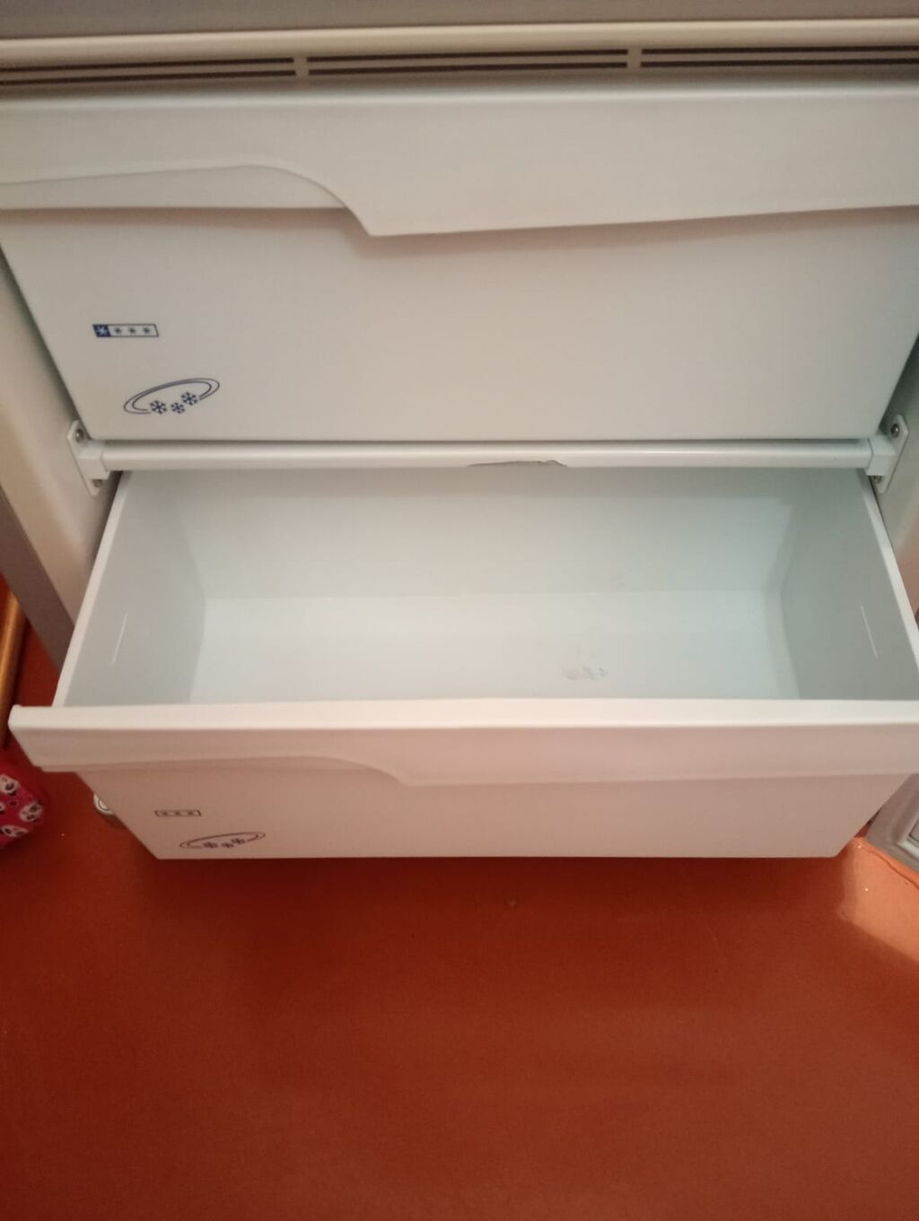 Pozıs Classic iki qapılı soyuducu - Rəng: açıq boz - Üst kamera — Soyuducular, Bakı (9)